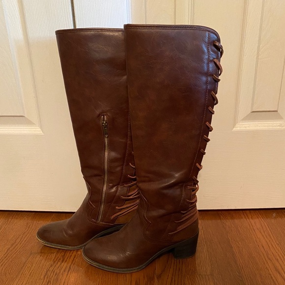 Lace up leather boots - Picture 1 of 3